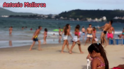 Kissing Prank - Kissing HOT girls in BRAZIL!!