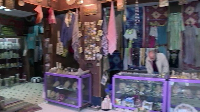 Attacks keep millions away from famed Egypt tourist sites