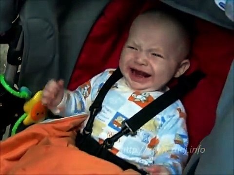 Реакция ребенка на Арбуз. Я плакал от смеха!