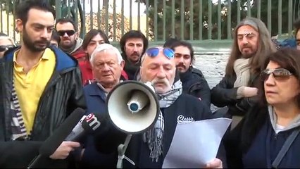 Erkekler, Özgecan cinayetini etek giyerek protesto etti
