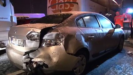 FSM Köprüsü’nde 12 araç birbirine girdi (Gece)