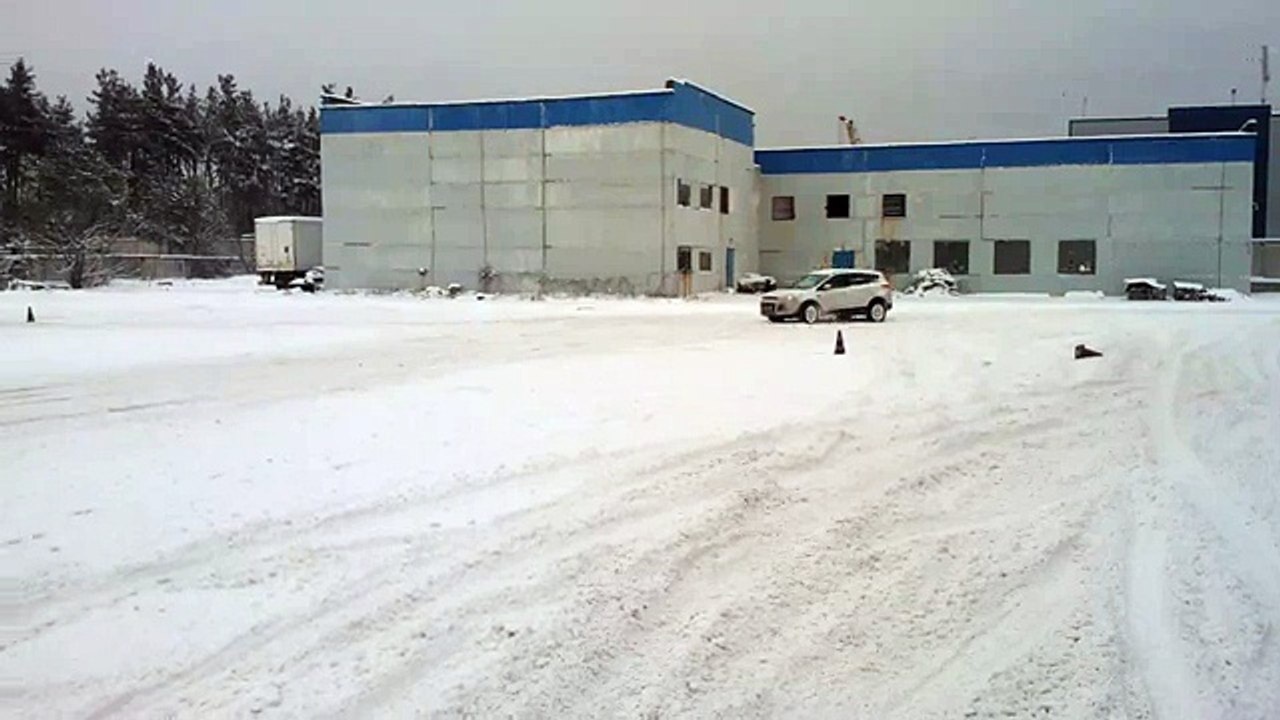 Пройти Курс контраварийной подготовки зимой в Киеве. www.carbon.co.ua