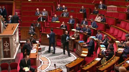 تصويت على بند إسقاط الجنسية في فرنسا