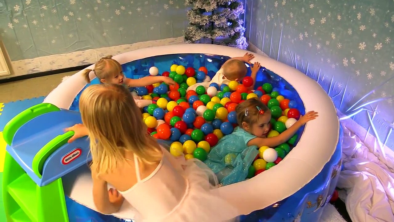 The Winter Ball Pit Show for learning colors childrens educational video