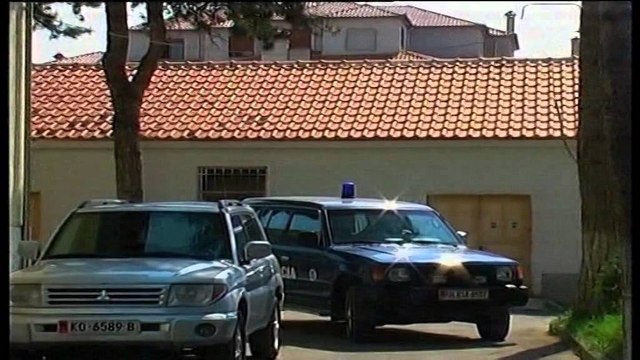 MAKINA PERPLASET ME MURIN E HIPOTEKES NE KORÇE,PLAGOSET RENDE SHOFERI I DEHUR LAJM mpg