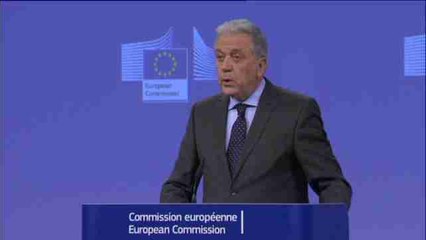 La Comisión Europea urge a cumplir con la reubicación de refugiados