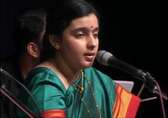 Lag Ja Galy.. Vibhavari Apte Joshi..  Tribute Lata