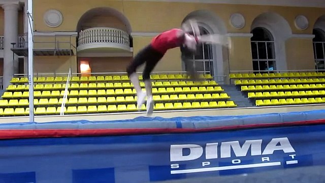 акробатика-рандат+3 фляка+сальто назад