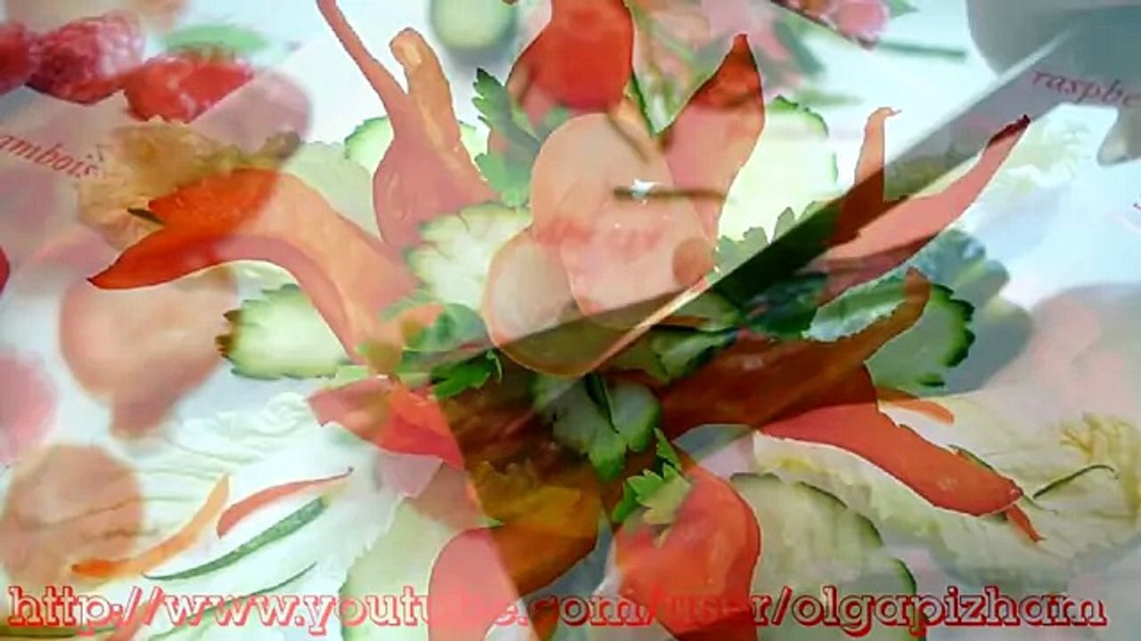 Цветы из помидора и огурца! Украшения из овощей! Decoration Of Vegetables