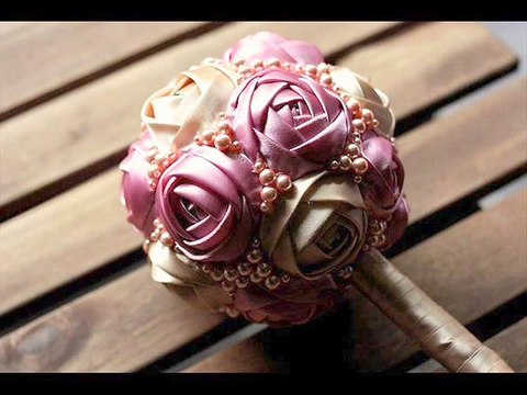 букет роз из лент своими руками!