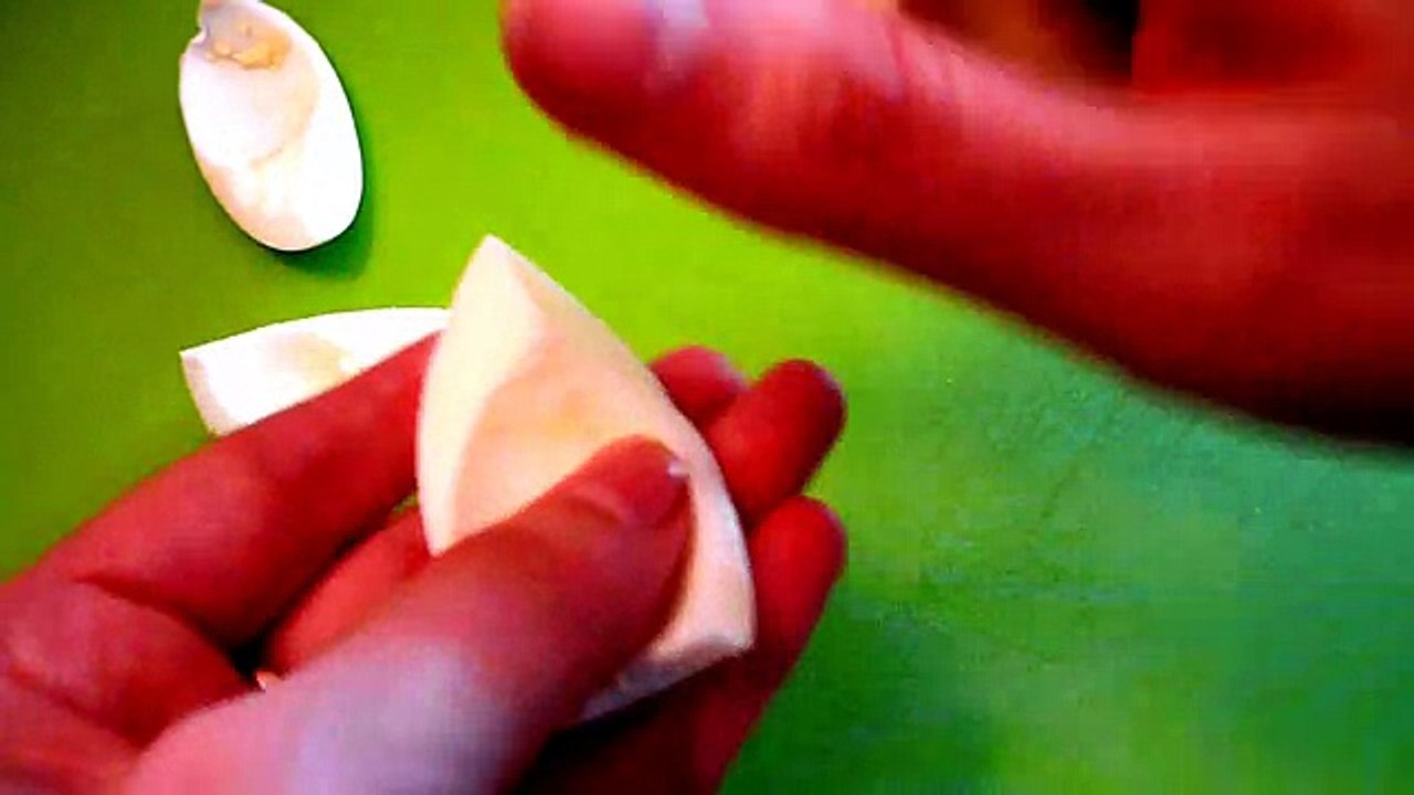 Украшения из яйца и помидор! Decoration of eggs and tomato!