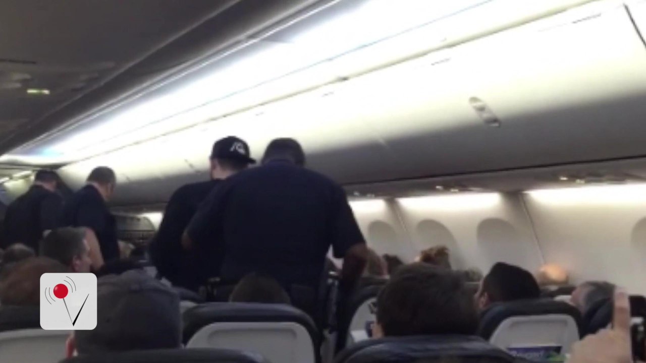Drunk Passenger Forces Plane to Divert