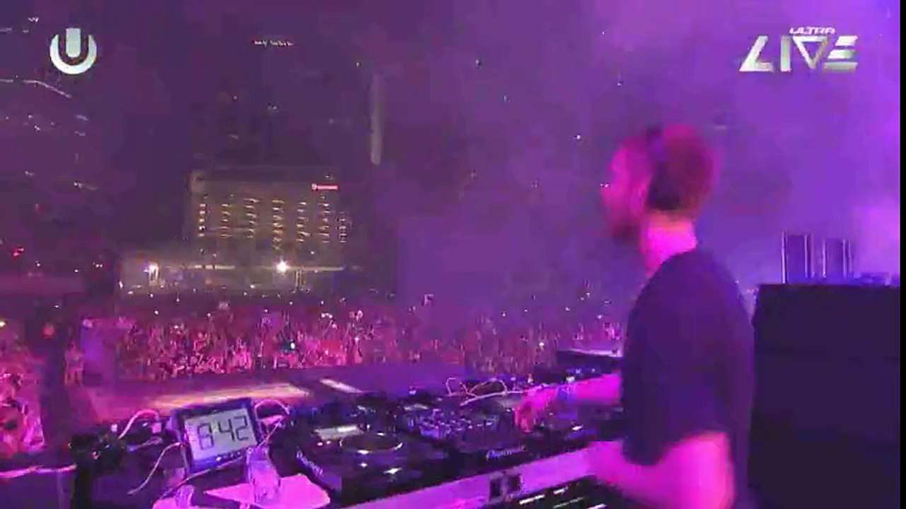 Calvin Harris - Feel So Close at Ultra 2013 MainStage