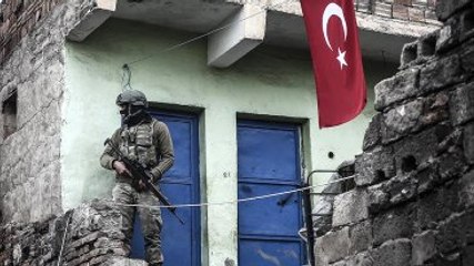 Valilik, 'Sur'da Hava Bombardımanı Anonsu Yapılıyor' İddiasını Yalanladı