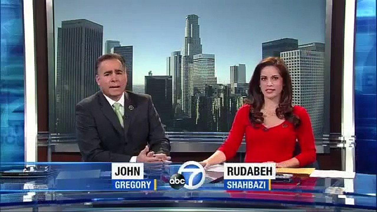 ▶ Burbank fiery car crash 5 killed, 1 injured Car Burst into Flames after Car Crash in C