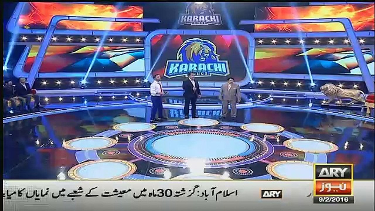 Himayon Mehmood Gets Angry On Umer Sharif And Shuts Him Up