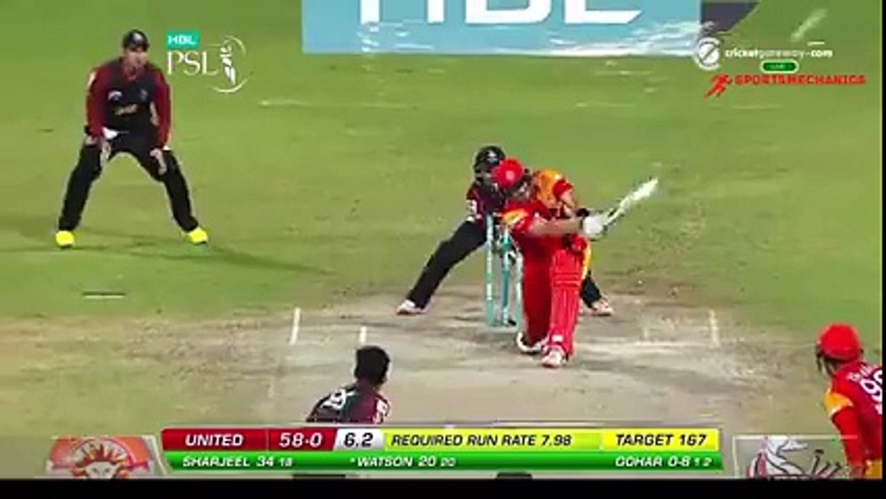 What a hit Watson uhh beauty ! That may have landed on the roads of Sharjah!! #HBLPSL #PSLT20