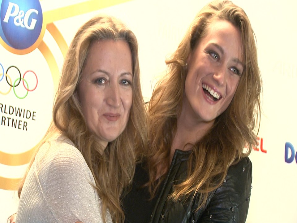 Mireia Belmonte y su madre, embajadoras de "Gracias mamá"
