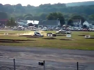 Jeep Cherokee Tough Truck Endo CAR CRASH VIDEOS