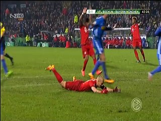 Simunek Red Card - Bochum vs Bayern Munchen - 10/0/22016