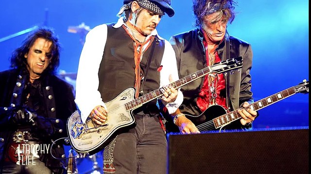 Justin Bieber Reveals Collab At The Grammys - Johnny Depp, Robin Thicke & More Performers