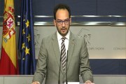 Hernando critica a Fernández Díaz por utilizar a ETA