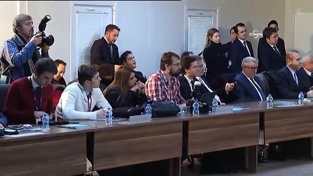 Davutoğlu'nun dili sürçtü: Sayın Başbakanımızın…