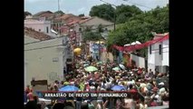 ´Arrastão de frevo´ reúne 400 mil pessoas no Recife