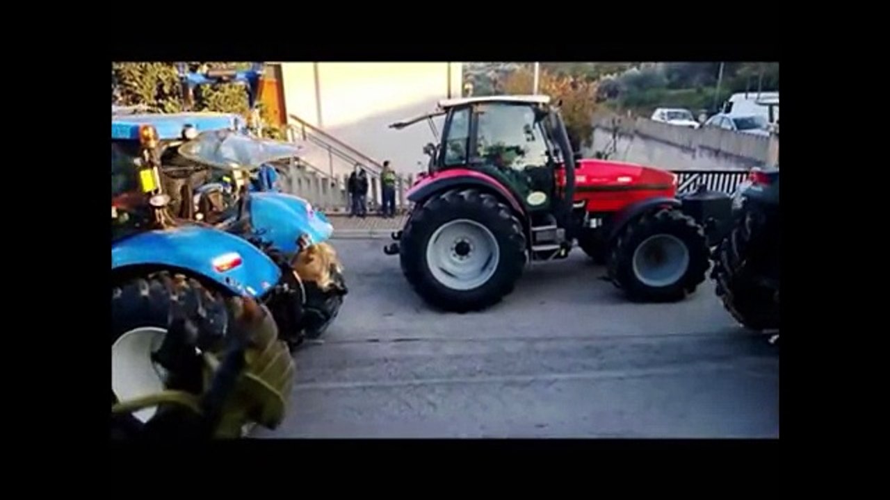 Тракторы, кто сильнее- Lamborghini 1800 vs New Holland