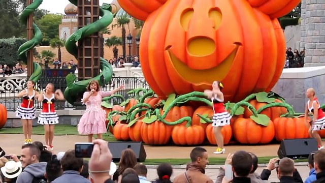 Chantal Goya : Allons Chanter avec Mickey.