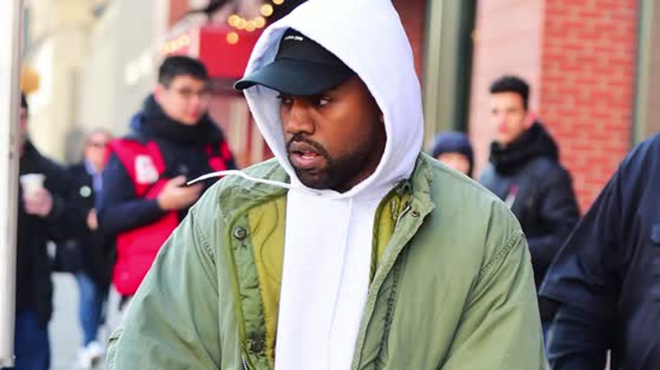Kanye West betont die Wichtigkeit der Familie, nach seinem 'Bill Cosby' Tweet