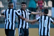 Botafogo faz o dever de casa e vence o Macaé com gol de Yaca Nuñez