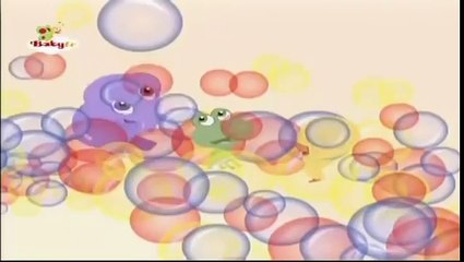 Playing with bubbles Bath Tubbies