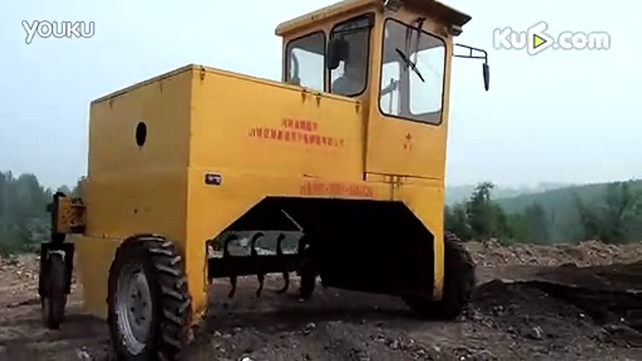 2300-Self-Propelled Compost Windrow Turner in Working