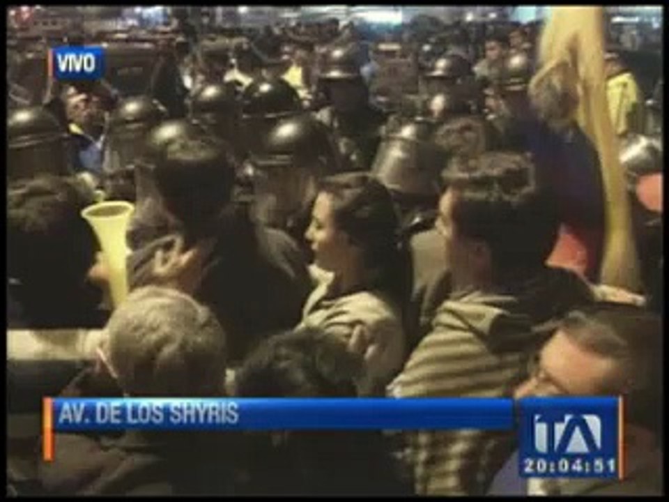 Militares en servicio pasivo protestan por recorte en el ISSFA