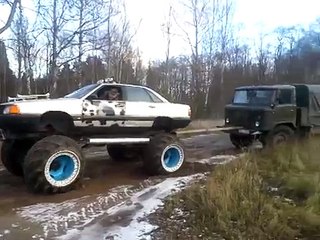 Ауди 100 против ГАЗ66!