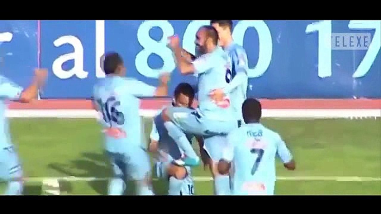 Football Amazing Halfway Line Goals ● Crazy Long shot goals ever in football ● HDaa