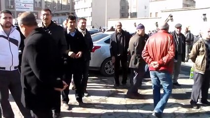 Surlara çıkan vatandaşa 'atla' deyince dayak yedi