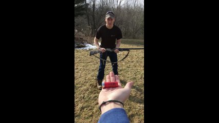 La façon la plus classe de charger un fusil à pompe