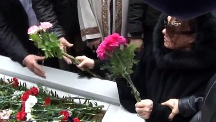 Müslüm Gürses tekbirlerle anıldı