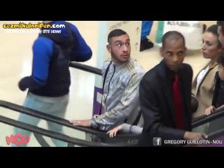 Yürüyen Merdivenlerde Beklenmeyen Aşk