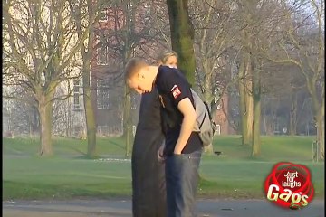 Relax Daily_The Girls And The Open Zippers