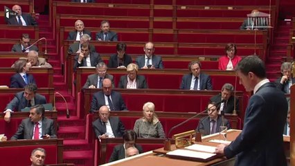 Manuel Valls mis en difficulté par le report du projet de loi Travail