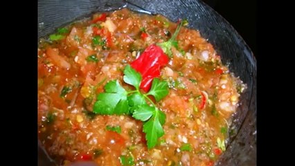 Томатный соус с кинзой и перцем к шашлыку