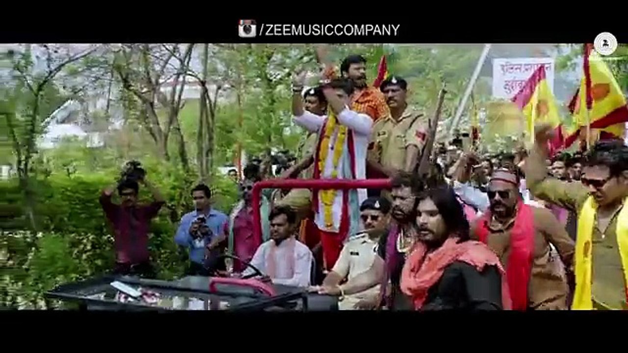 Sanke Hai San San - Jai Gangaajal Bappi Lahiri Salim & Sulaiman Priyanka Chopra & Prakash Jha