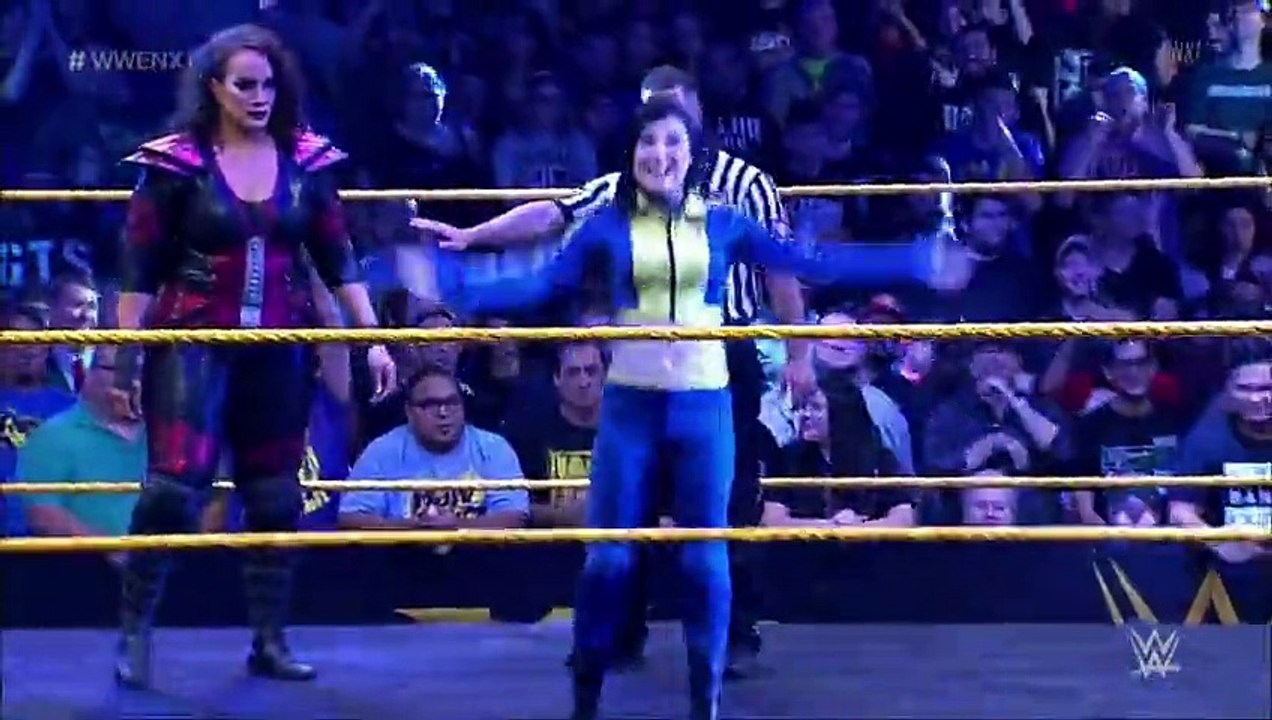WWE Nia Jax vs Blue Pants show