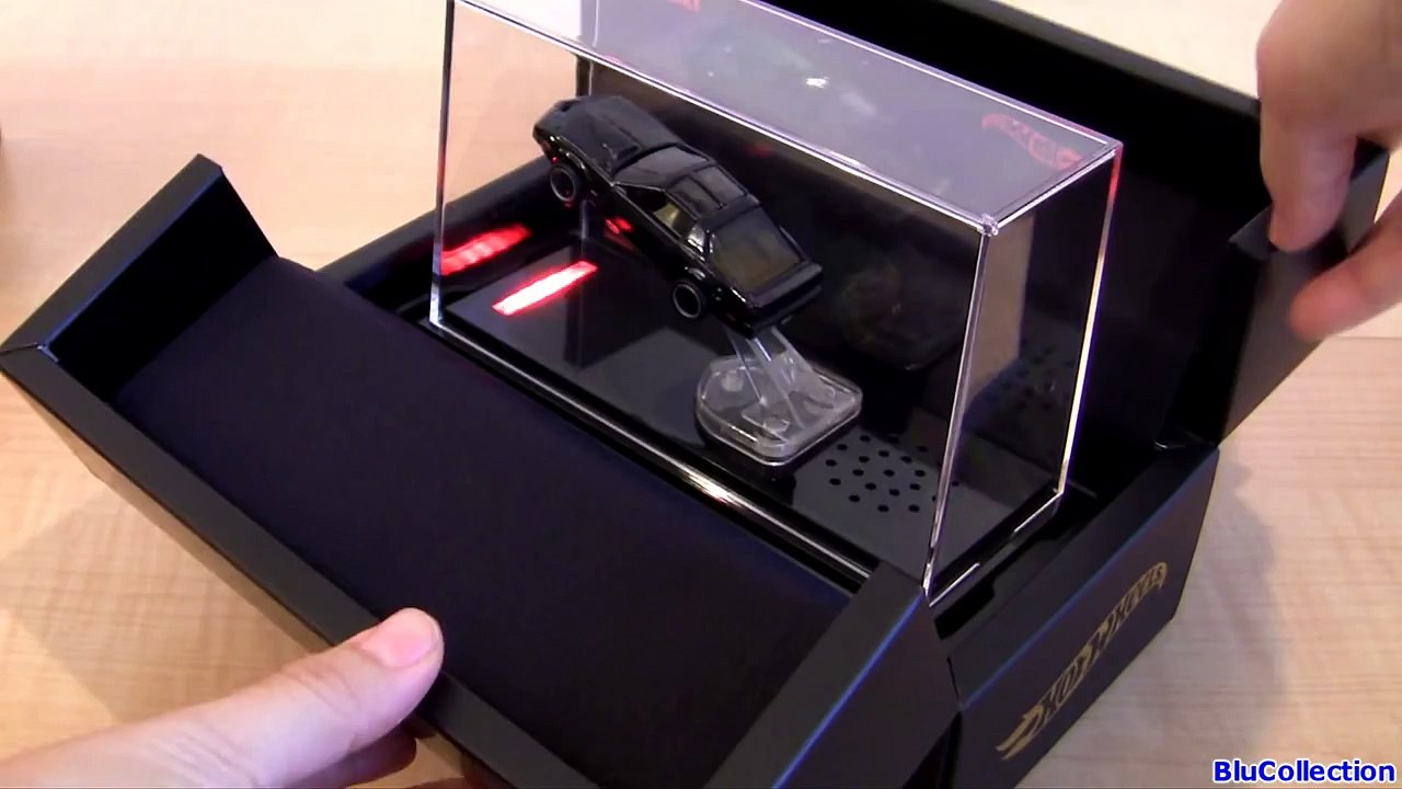 Knight Rider KITT from Comic-Con SDCC 2012 KARR Hot Wheels car exclusive by Blucollection