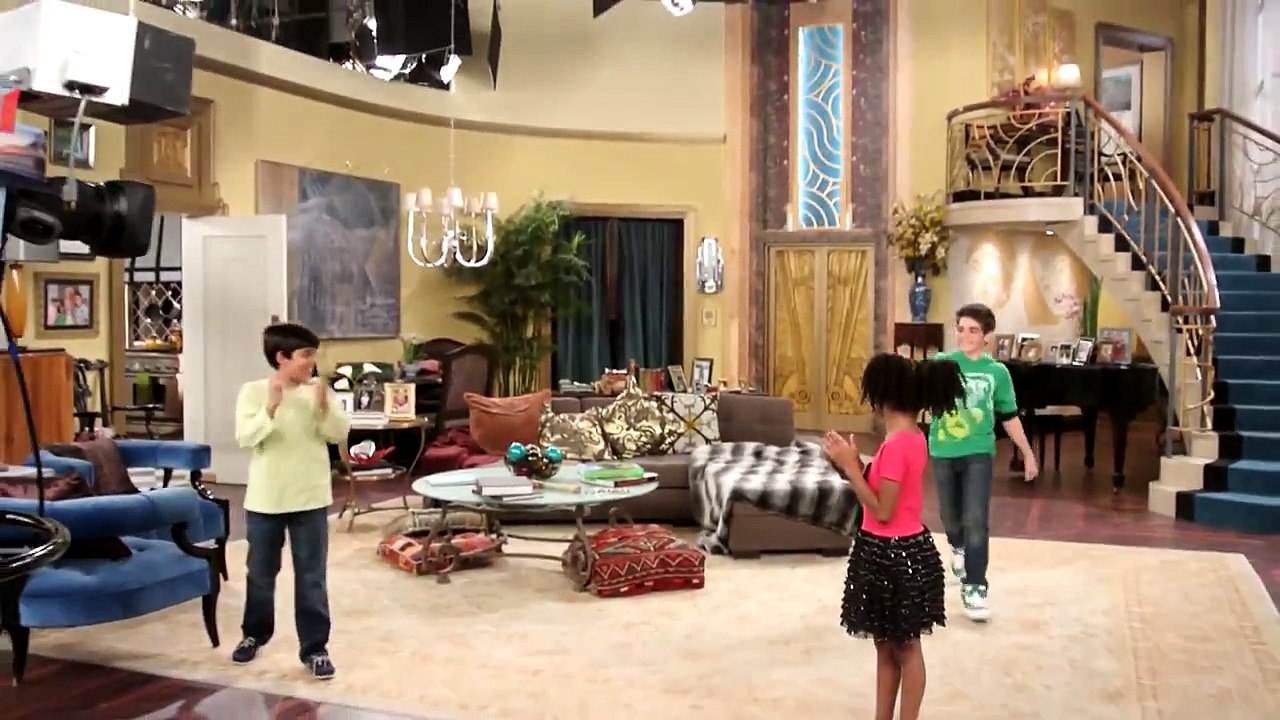 Jessie - Live Taping - Cattle Calls & Scary Walls - Last Episode of Season 1 [2nd Day]