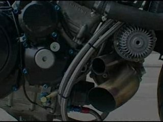 vélo ghost rider hayabusa, moto a 300km/h sur l'autoroute