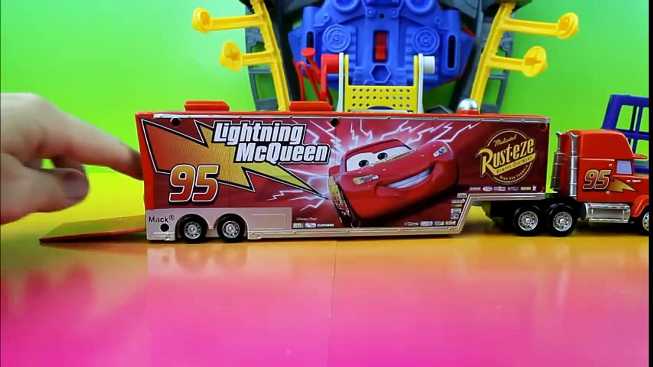 Lightning McQueen & Mater save Red Captain America fire disney cars